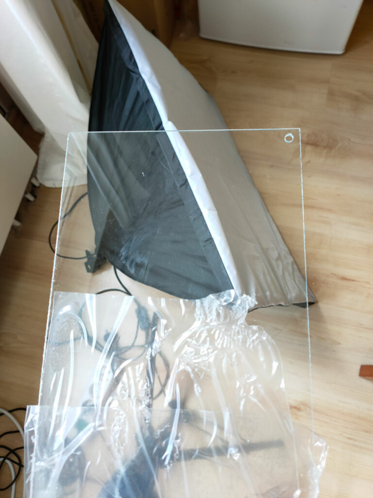 Plexiglas Scheibe als Objekt-Träger für die Durchlicht Fotografie